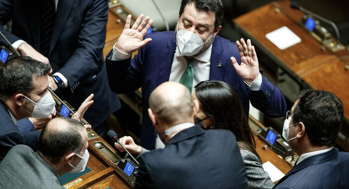 Quirinale: Salvini, riconfermiamo Mattarella e Draghi