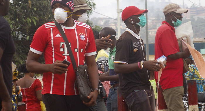 Ressa allo stadio di Yaoundè, 8 vittime