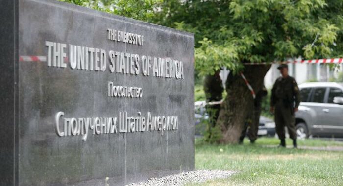 Ucraina, Usa valutano evacuazione delle famiglie diplomatici