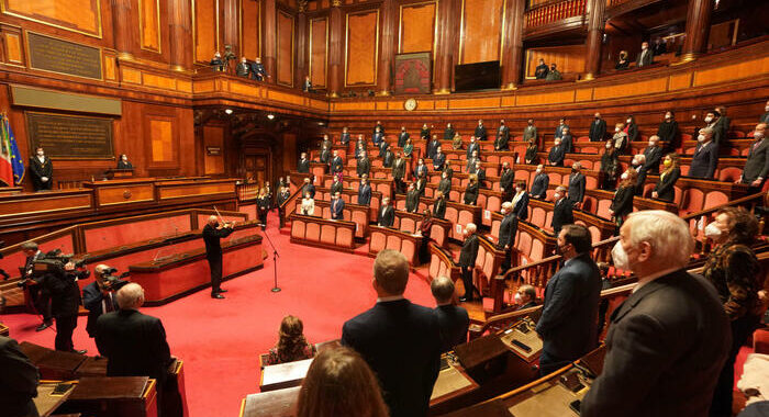 Milleproroghe: Governo pone fiducia in Aula Senato