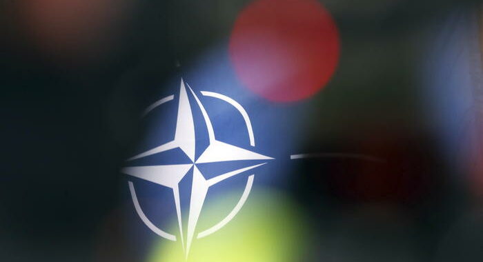 Nato, Mosca invitata a nuovi negoziati al Consiglio