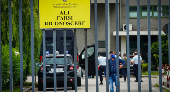 Rivolta nel carcere di Melfi nel 2020, 29 arresti