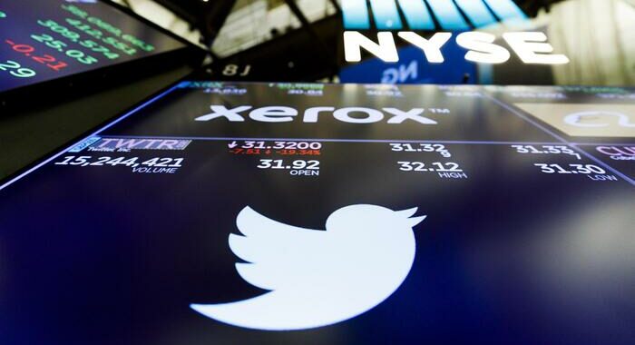 Twitter testa opzione, rimuovere menzioni in conversazione