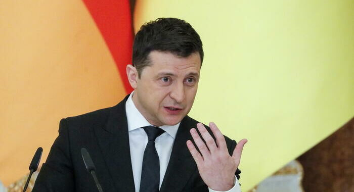 Ucraina, Zelensky: 137 soldati uccisi e 316 feriti finora