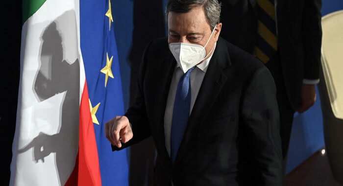 Ucraina:telefonata Draghi-Putin, impegno per soluzione crisi