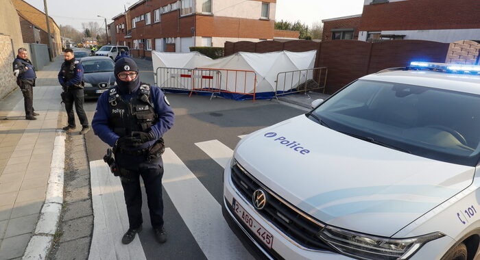 Auto contro folla in Belgio, sul posto il magistrato