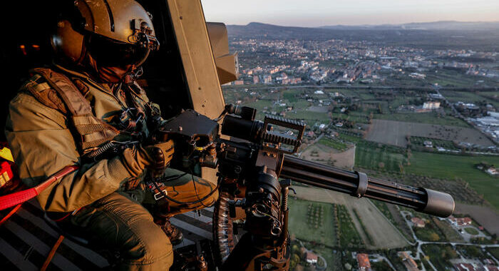 Circolare Esercito, meno congedi e addestramento specifico