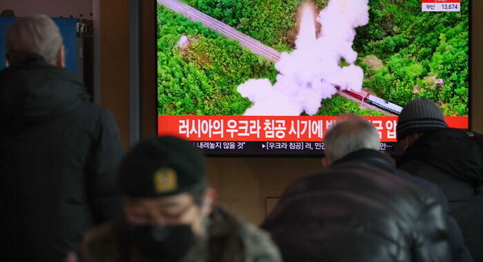 Corea Nord: media, lanciato ‘proiettile non identrificato’