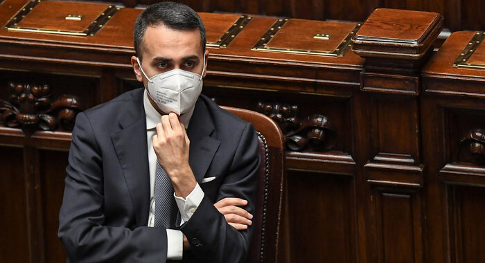 Di Maio, bombe su case civili, questi sono crimini guerra