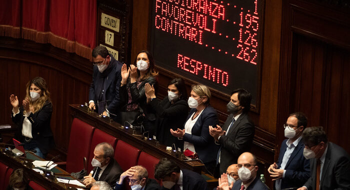 Fine vita:7 deputati Fi e 5 Ci votano a favore in dissenso