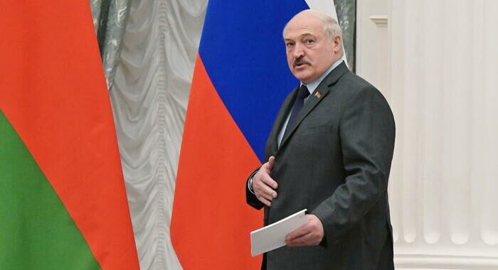 Lukashenko, non parteciperemo a operazioni in Ucraina