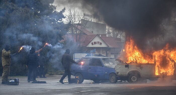 Mosca, ‘truppe russe hanno conquistato città di Kherson’