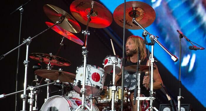 Musica: morto Taylor Hawkins, batterista dei Foo Fighters