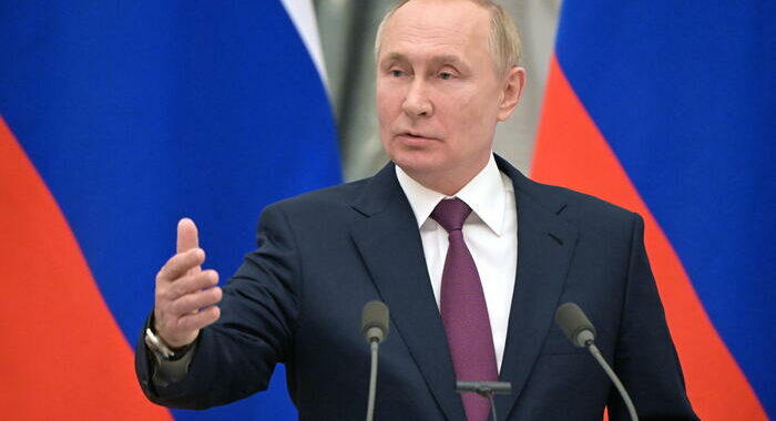 Putin sente Scholz sui corridoi umanitari, sforzi diplomazia