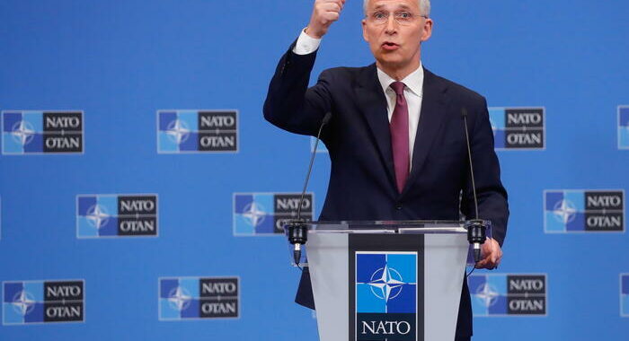 Stoltenberg, Cina potrebbe dare aiuto materiale a Mosca