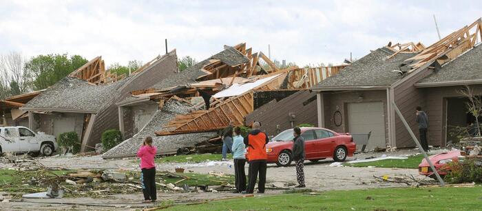 Tornado si abbatte sull’Iowa, almeno sei morti