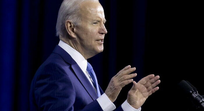 Ucraina, Biden sotto pressione da Zelensky per Mig e S-300