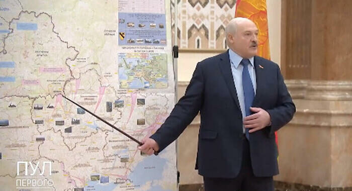 Ucraina: Lukashenko, Russia in grado di fare da sola