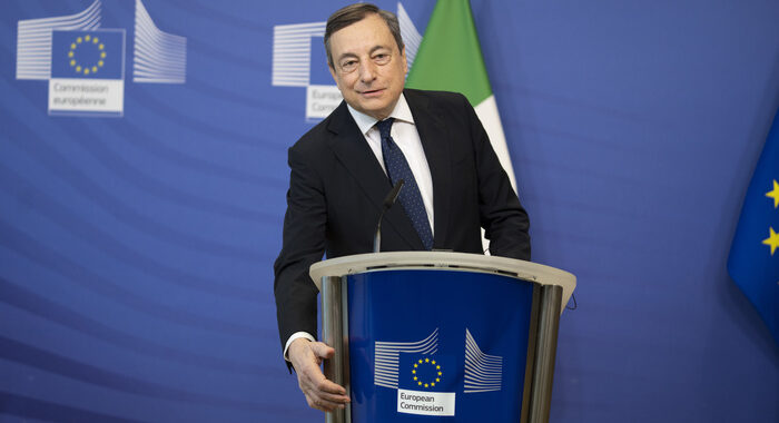 Ucraina: oggi question time con Draghi su profughi e energia