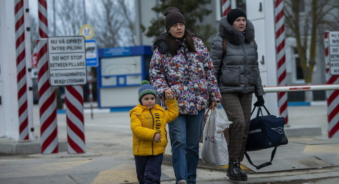 Ucraina: Onu, oltre 2,8 milioni di persone fuggite