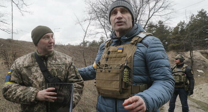 Ucraina: sindaco Kiev, abbiamo risorse per una settimana