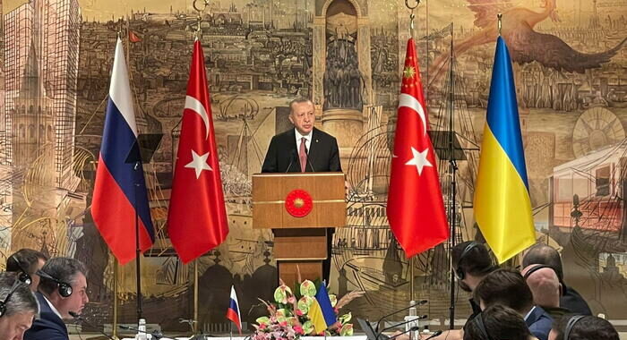 Ankara,Kiev-Mosca ancora disponibili a colloqui in Turchia