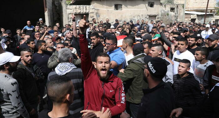 Cisgiordania: violenze, ieri 4 palestinesi colpiti a morte