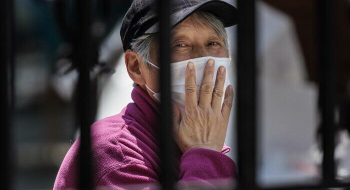 Covid: Cina, prime tre vittime a Shanghai da ondata Omicron