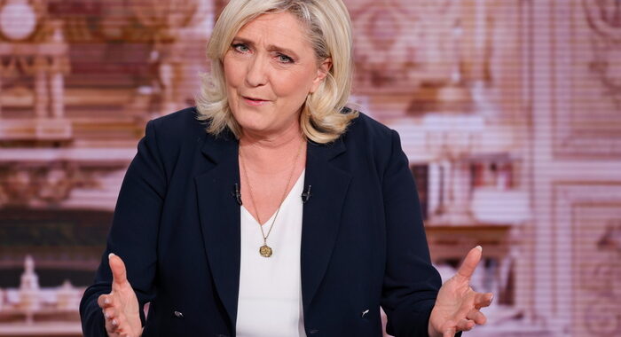 Eliseo 2022: Le Pen, multeremo chi indossa il velo