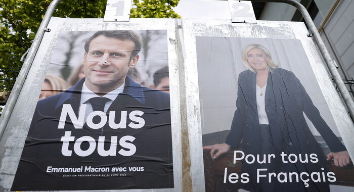 Francia: aperti seggi per ballottaggio Macron-Le Pen