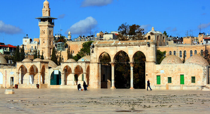 Gerusalemme: almeno 150 i feriti palestinesi su Spianata