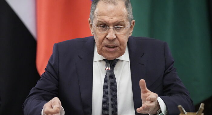 Lavrov, Kiev mina dialogo, ma Russia prosegue colloqui