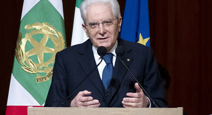 Mattarella, in tutela salute manifestate differenze genere