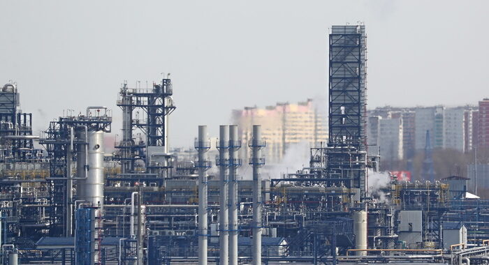 Ucraina: Berlino, per ora non si può eliminare gas russo