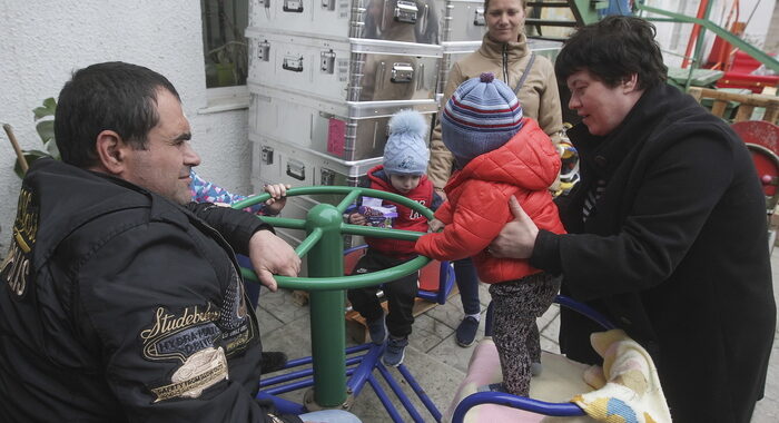 Ucraina: Mosca, Kherson introdurrà il rublo dal 1 maggio