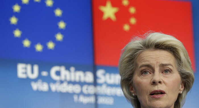 Von der Leyen, Cina non interferisca su sanzioni a Mosca