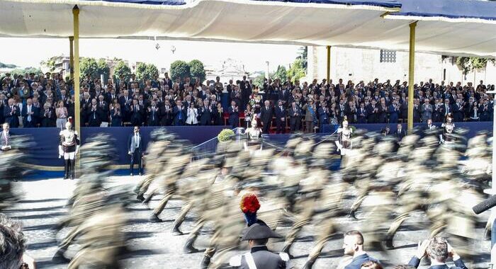 2 giugno: 5mila sfilano ai Fori Imperiali, ‘insieme per la pace’