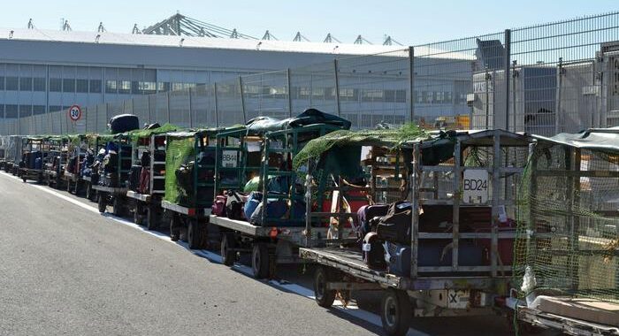 Alitalia:a Fiumicino Swissport chiede solo 1.451 dipendenti