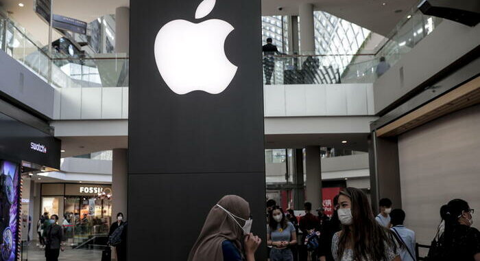 Apple guarda oltre Cina, rafforzare produzione fuori da paese