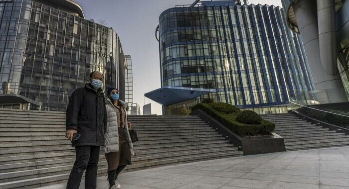 Borsa: Shanghai apre a +0,13%, Shenzhen a +0,14%