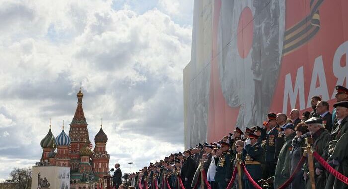 Cremlino, Finlandia nella Nato è una minaccia per Russia