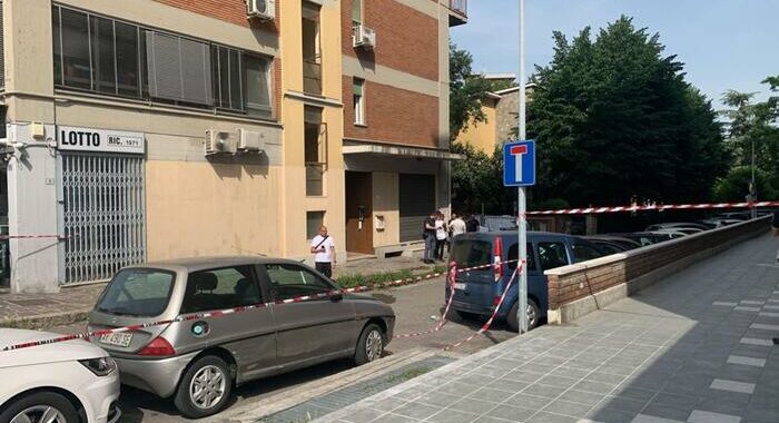 Modena, bimba di 4 anni muore dopo caduta dal balcone