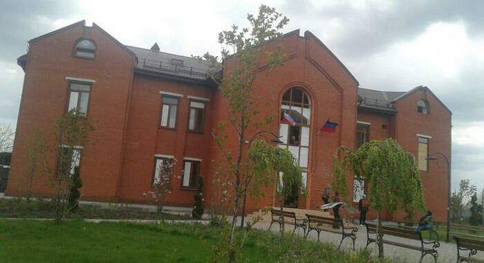 Monastero requisito a Mariupol sede locale Repubblica Donetsk