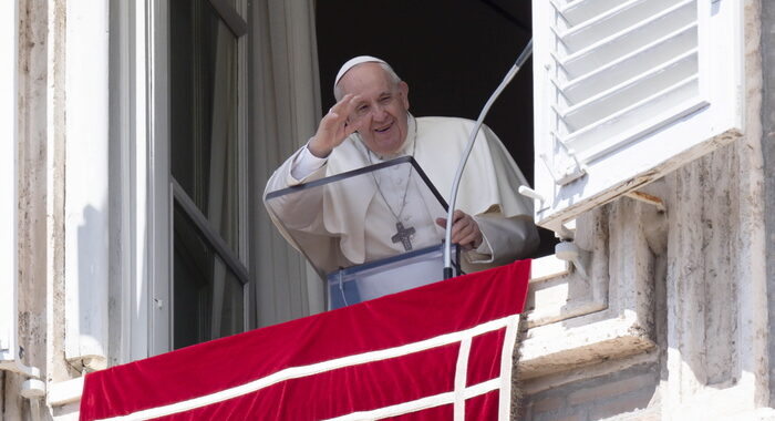 Papa: chiediamo spirito pace per responsabili nazioni
