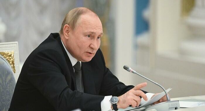 Putin, pronti a sbloccare crisi grano se revocate sanzioni
