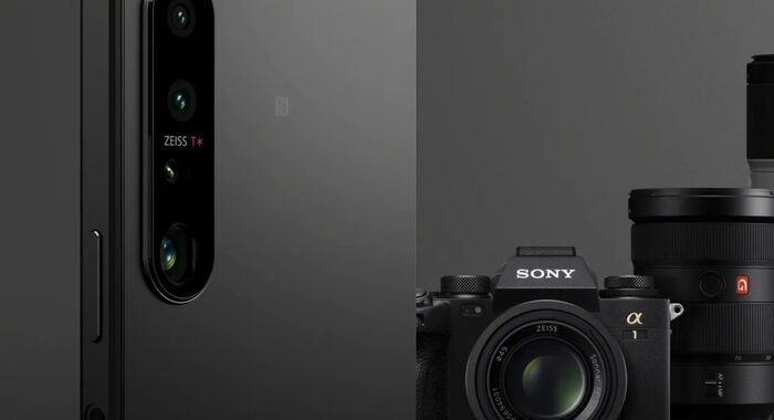 Sony lancia Xperia 1 IV, primo smartphone con zoom ottico