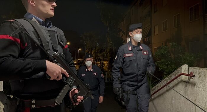 Traffico di droga e armi, 30 arresti in Lombardia