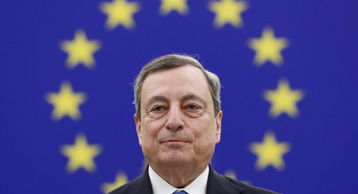 Ucraina: Draghi, continueremo ad appoggiare Ue in sanzioni