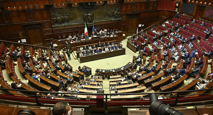 Camera: Fico annuncia scioglimento gruppo Coraggio Italia