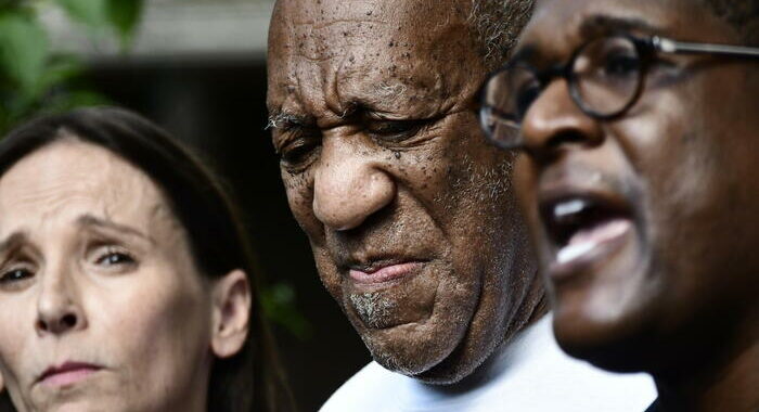 Comico Bill Cosby dichiarato colpevole di assalto a minore